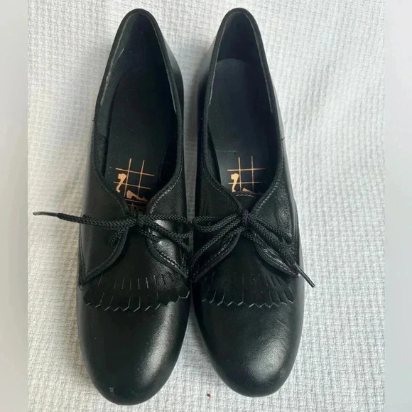 Tic Tac Toes shoes 7.5 Black Matte Leather Fusaro Meg street shoes - Picture 1 of 10